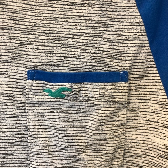 Men’s Hollister T-Shirt - Picture 3 of 4